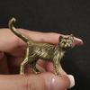 Металлические фигурки домашних кошек Античная бронза Чайный питомец Животное Милый кот Украшение для гостиной Украшения для стола Праздничный подарок