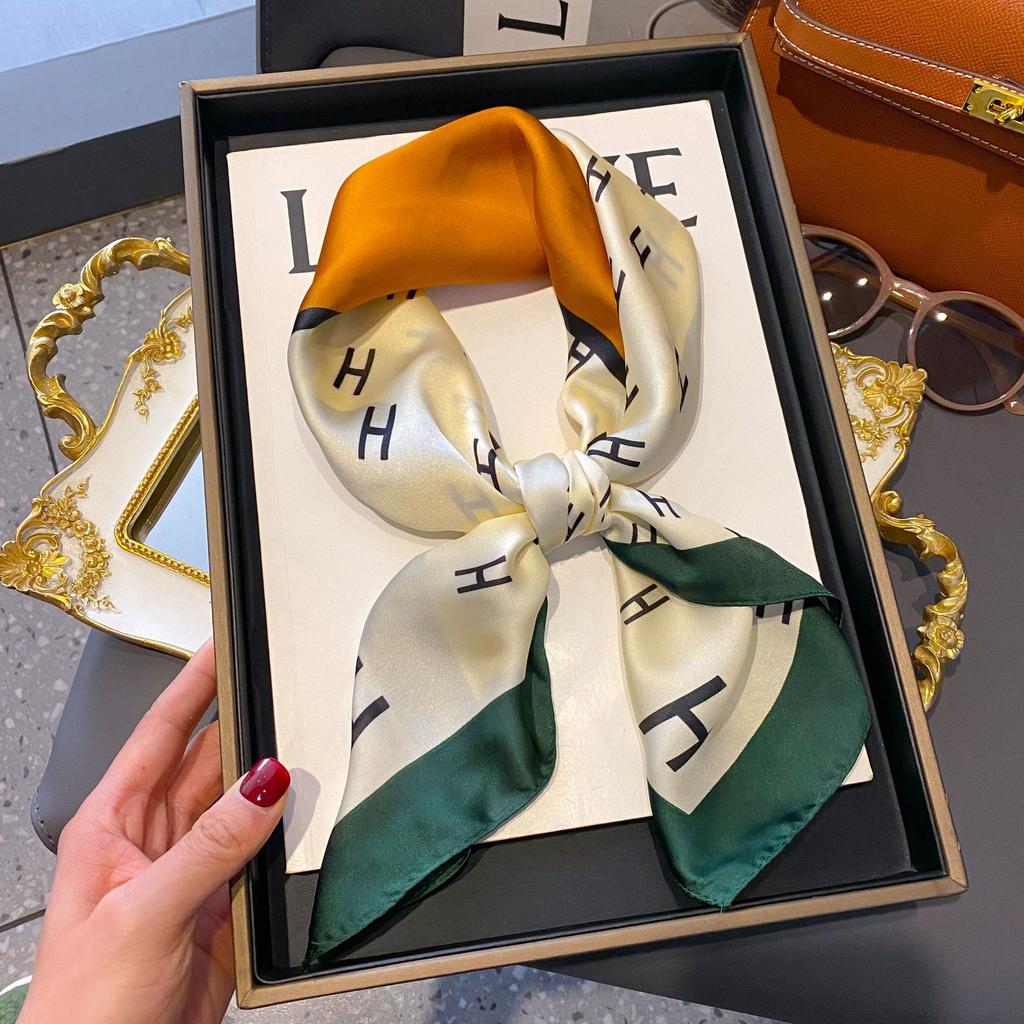 Small Silk Scarf Women'S Versatile High-End Decorative Square Scarf Professional Small Scarf Simulation Silk Korean Version Streamer Bag