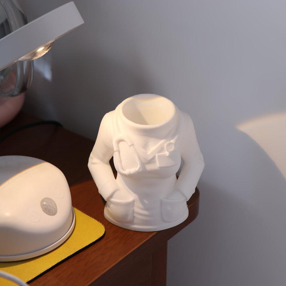 Multifunctional White Coat-Shaped Pen Holder Creative Stationery Organizer Gift for Doctors Nurses