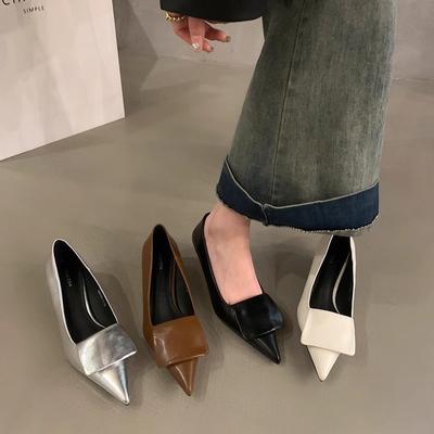 Французские туфли-лодочки на низком каблуке, с открытым вырезом, женские туфли 2025 весна и осень, новые, остроносые, сдержанные, серебристые, вечерние, для работы