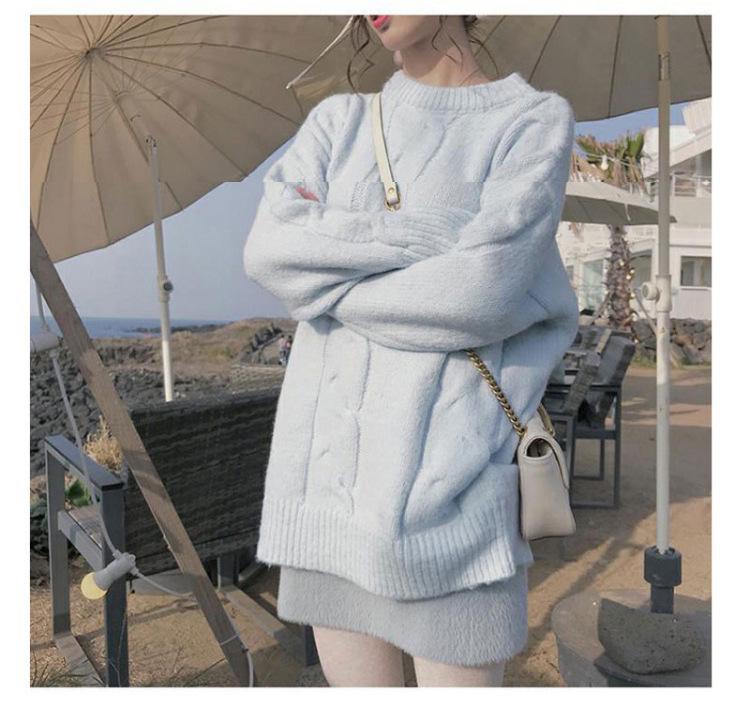 Женский мягкий голубой свитер фуфу: Свободный пуловер из воскового трикотажа для осени и зимы