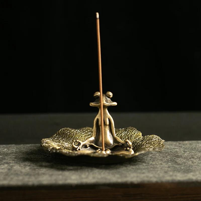 Прекрасная сплавная медитативная лягушка с обратным потоком, подставка для благовоний, пепельница с металлической пластиной, держатель для благовонных палочек сандалового дерева в стиле дзен