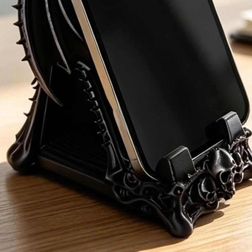 3D Printed Skull Phone Stand Dark Fantasy Gothic Throne Ornament Skull Desk Decoration Dorm Room