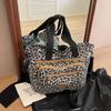 2025 новая осенняя сумка большой вместимости с леопардовым принтом, женская ретро сумка-тоут, модная женская сумка, универсальная наплечная сумка-мессенджер