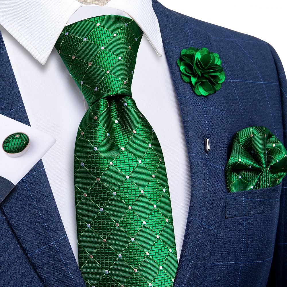 Classic 8.5cm Necktie Set for Men Striped Tie Silk Tie With Brooch Pin Hanky Cufflink Business Party