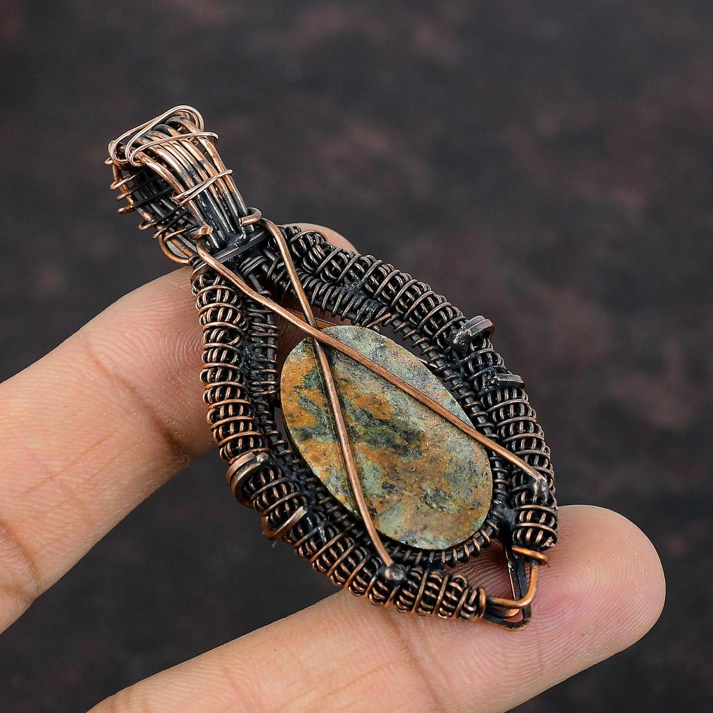 Спессартин Гранат в известняке Кулон Медная проволока Ювелирные изделия в обертке Радужный лунный камень Ювелирные изделия из драгоценных камней Медный кулон ручной работы Подарок для него