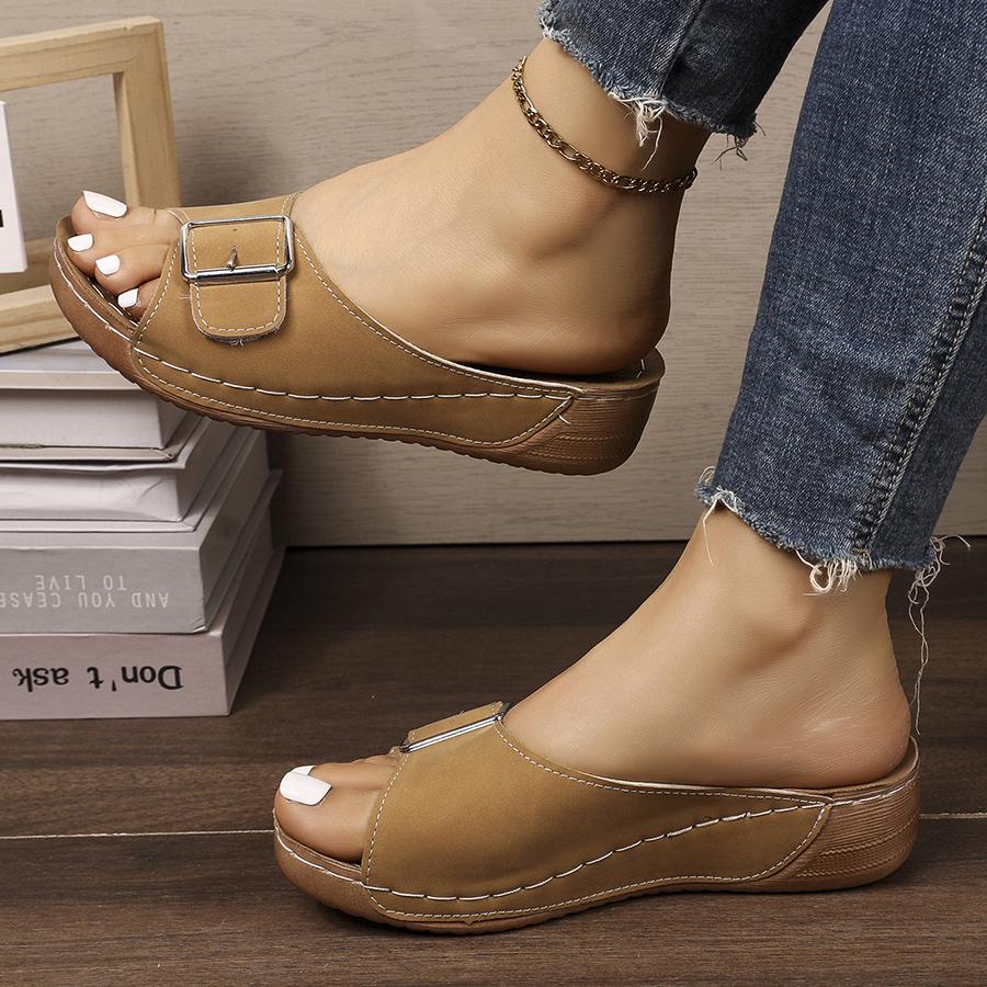 Women Summer Spring Fall Casual Simple Large Buckle Upper Soft Slides Women Grain Comfortable Flat Heel Slip-on Beach Slippers