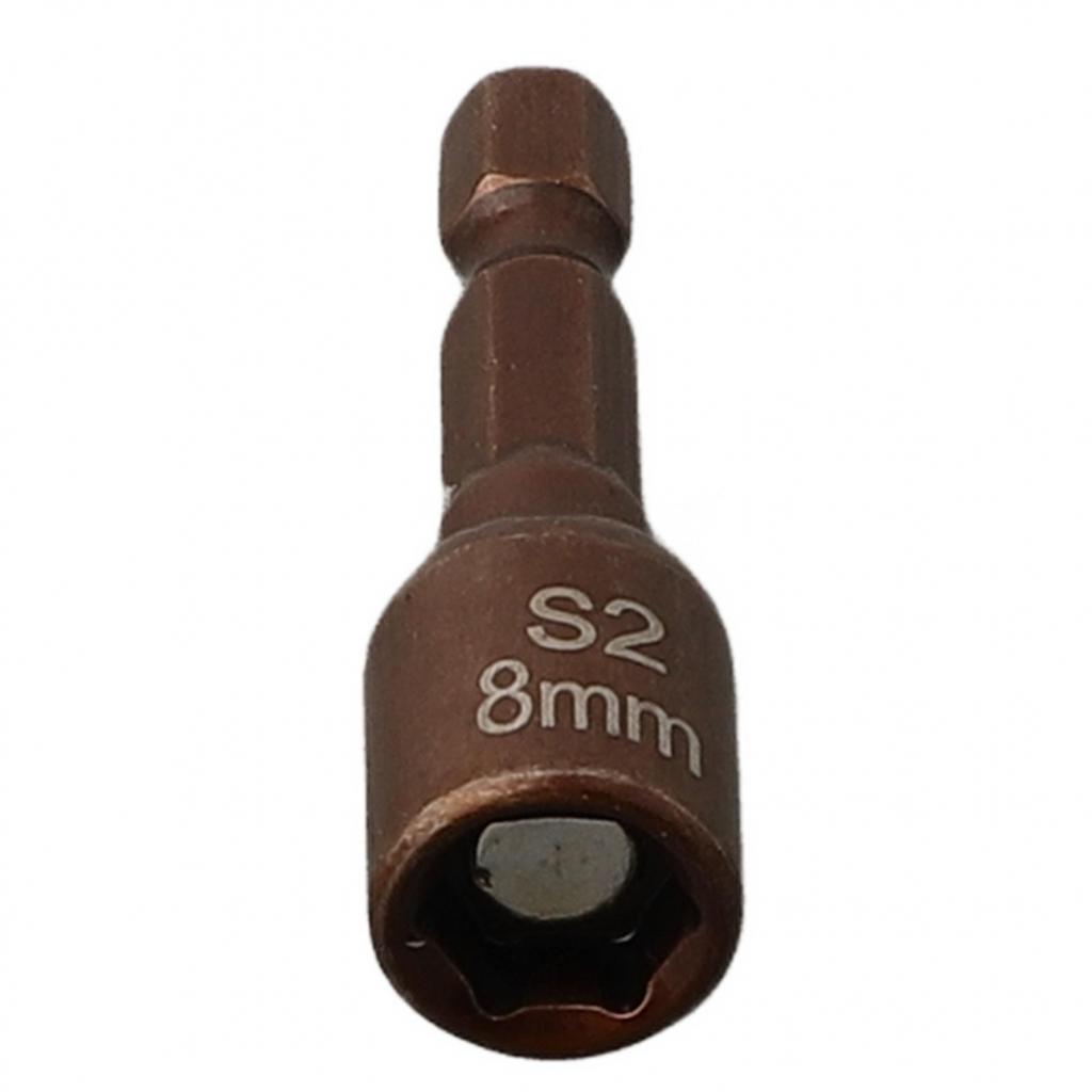 Надежно закрепите гайки с помощью 8-миллиметрового магнитного гаечного ключа с торцевой головкой и шестигранным гаечным ключом