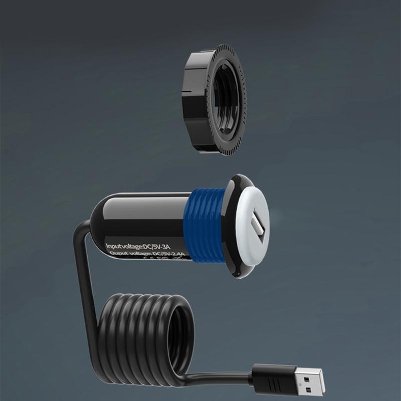 Адаптер USB-розетки с длинным удлинительным кабелем и вращающимся зажимом для надежного подключения в автомобиле. Удобная зарядка.