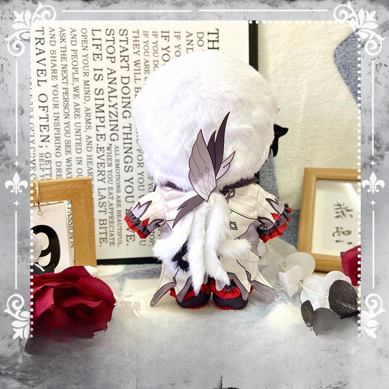 Персонаж Арлекино из Genshin Impact