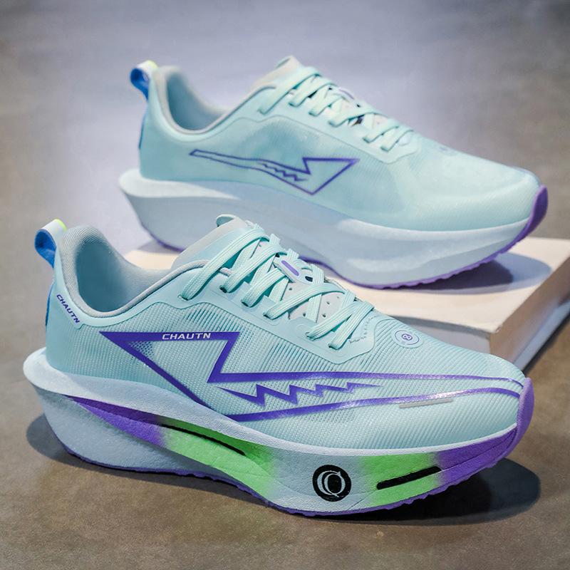 New racing ultra-light sports shoes breathable and versatile couple youth daily leisure low-top training running shoes