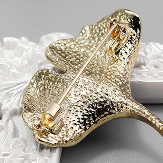 Women Ginkgo Leaf Shape Brooch Pin Enamel Tree Leaf Badge Coat Sweater Scarf Pin Clothes Accessories Gift