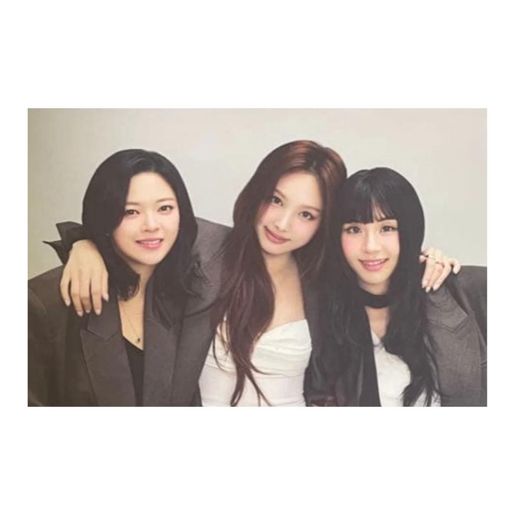 TWICE Приветствие с Новым годом 2026 ФОТОКАРТОЧКА ОФИЦИАЛЬНАЯ JYP Фанаты