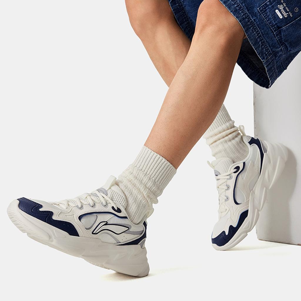 Li Ning Cloud Sea Versatile Retro Thick Sole Height Increasing Shock Absorbing Non-Slip Wear-Resistant Support Low-Top Dad Shoes Men Sneaker AGCU305-2