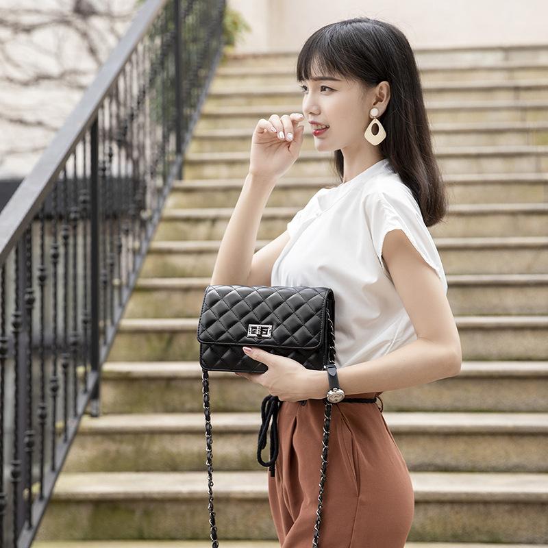 Весенняя женская сумка Простая модная удобная сумка с цепочкой из ромбовидной сетки Маленькая квадратная сумка на одно плечо с косым ремешком Маленькая сумка