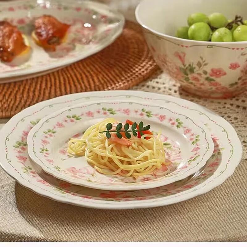 Persson Ceramic 8-Inch Lotus Rim Shallow Plate Set