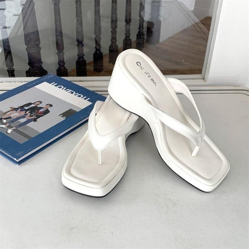 Fashion New Style Women's Fashion Flip-flop Female Platform Outdoor Beach Sandals Slipper Casual Wedges Versatile Non-slip Comfort Shoes