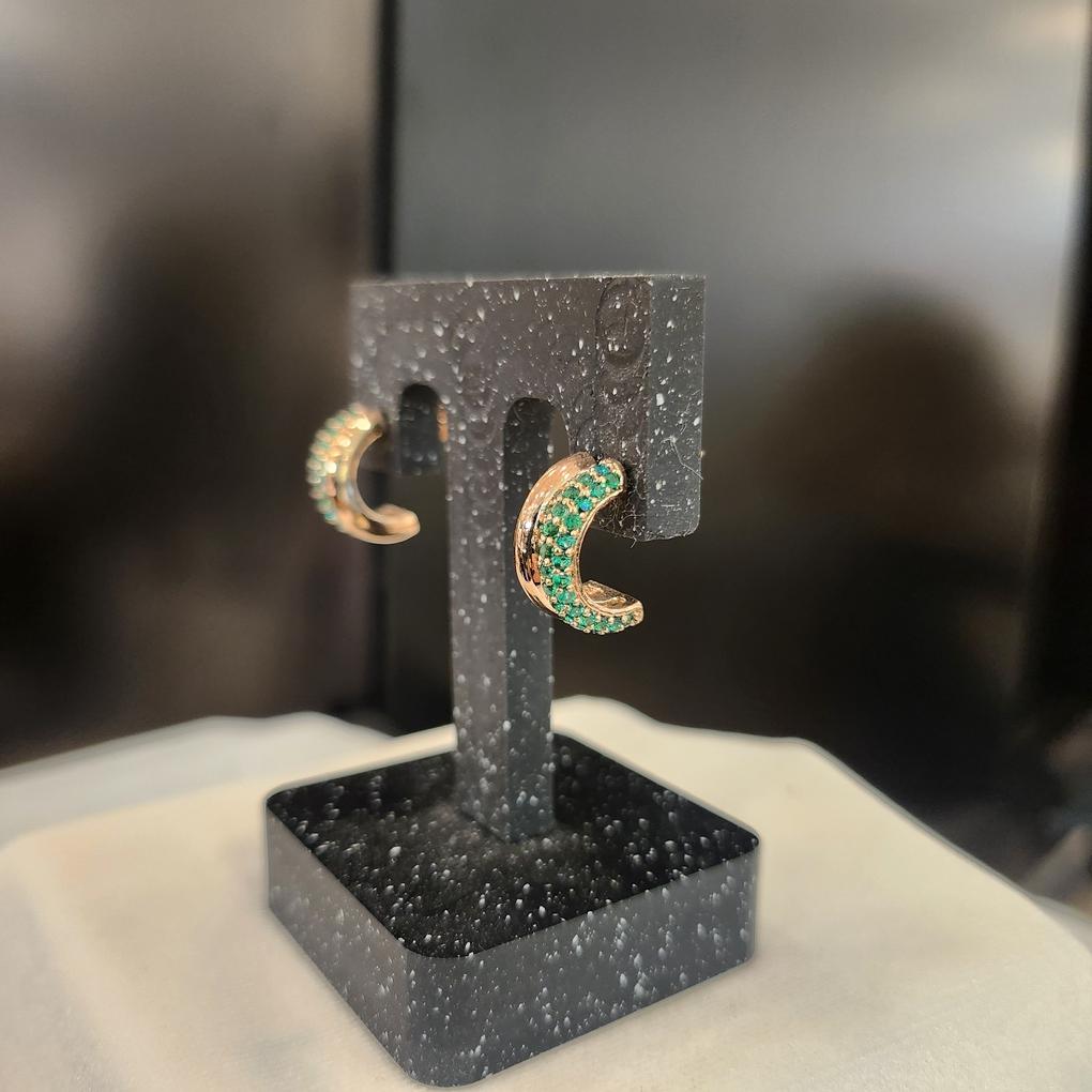 ARTRIA Несбалансированные серьги-пусеты Tourine E Cubic Emerald EGSERKK0003EMF