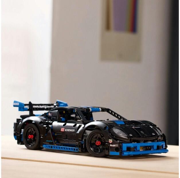 LEGO Technic 42176 Гоночный автомобиль Porsche GT4 e-Performance