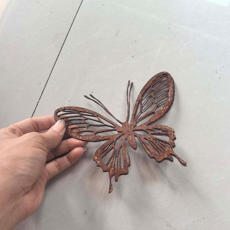 Rusted Butterfly Wall Hanging Metal Art Garden Decoration Outdoor Rustic Industrial Vintage Ornament For Fence Gardening Supply