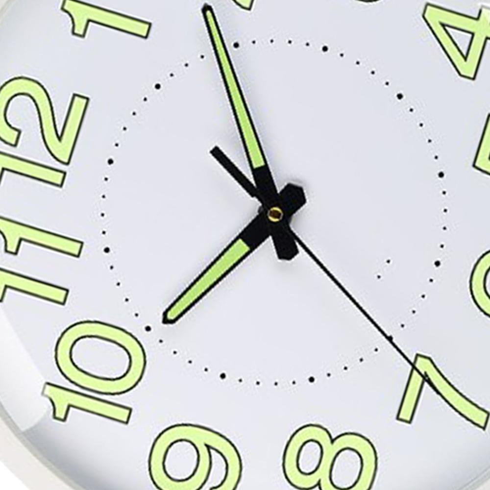 Plastic Frame Wall Mounted Clock 30cm Diameter Luminous Wall Clock For Living Room