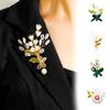 1pc Creative Refinement Leaf Brooches Luxury White Floral Plant Flowers Pins Fashion Women