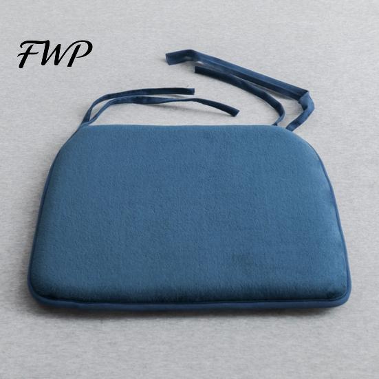 Comfortable Seat Mat for Desk Chairs Plush Chair Cushion with Ties, Soft Cozy Non-slip Cushion, 15.75" Fluffy Home Office x Warm Dining Hard Seats