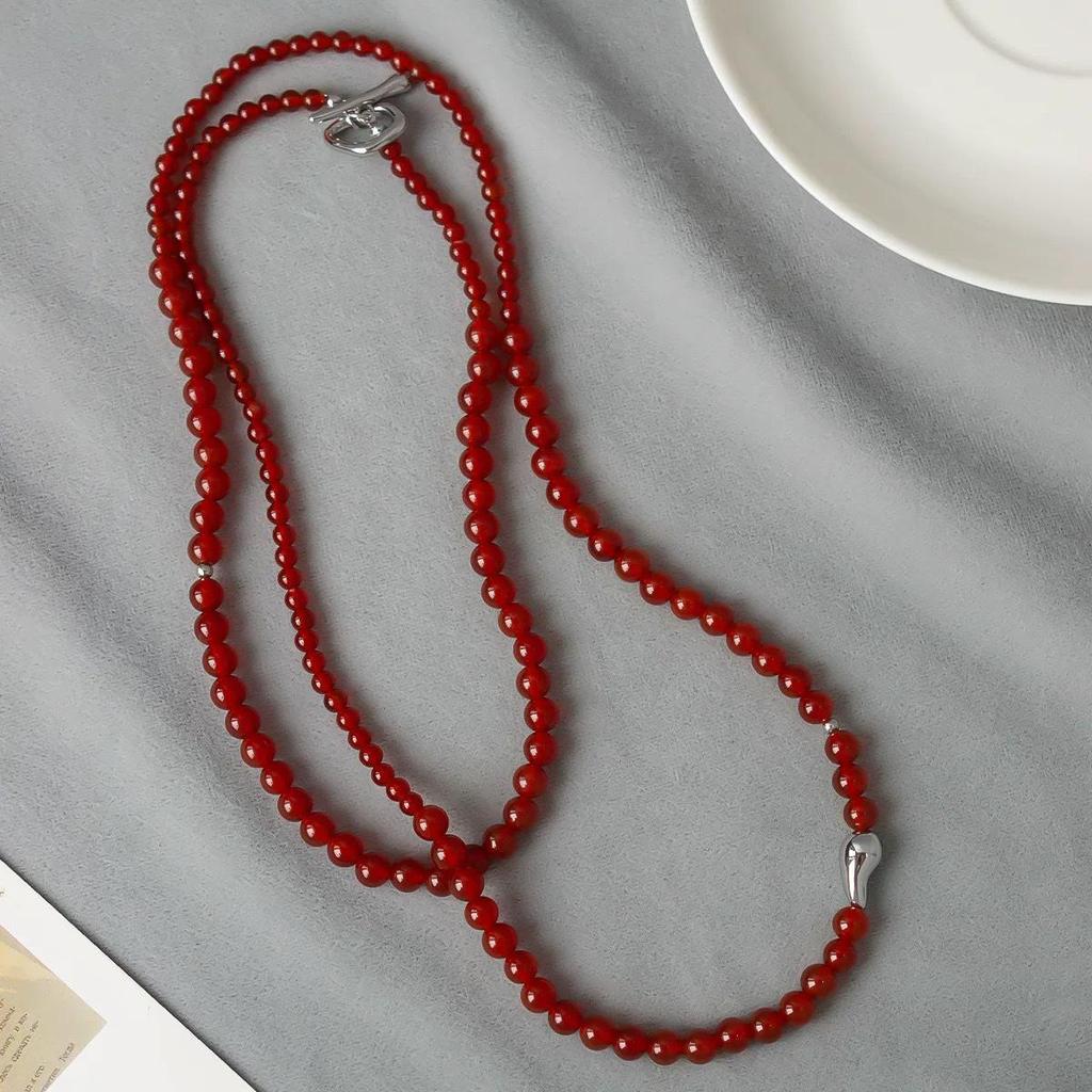 Ожерелье из серого агата в форме капли с покрытием из белого золота - Роскошная бисерная цепочка-свитер