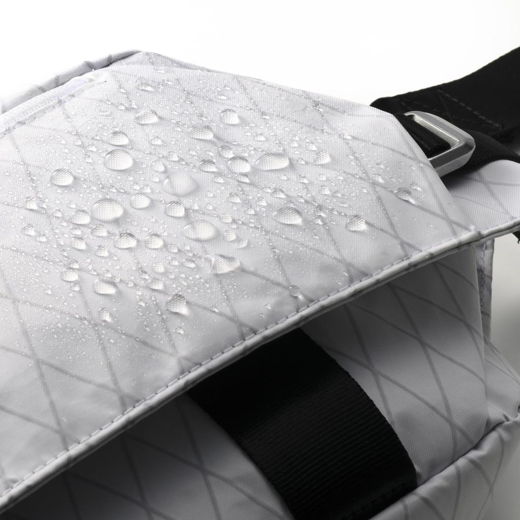 Сумка-слинг Ace Gene Expandable для 8,0-дюймовых планшетов, "CROSSLING-XCross Ring X-PAC," Водонепроницаемая и прочная, Нет. 68036