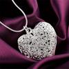 Hollow Out Heart Carved Flower Pendant Snake Chain Necklace For Women Fashion Wedding Party Charm Jewelry Accessory