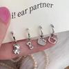 Cartoon Cat Rhinestone Necklace - Fashionable Girly Student Best Friend Chain with Niche Design.