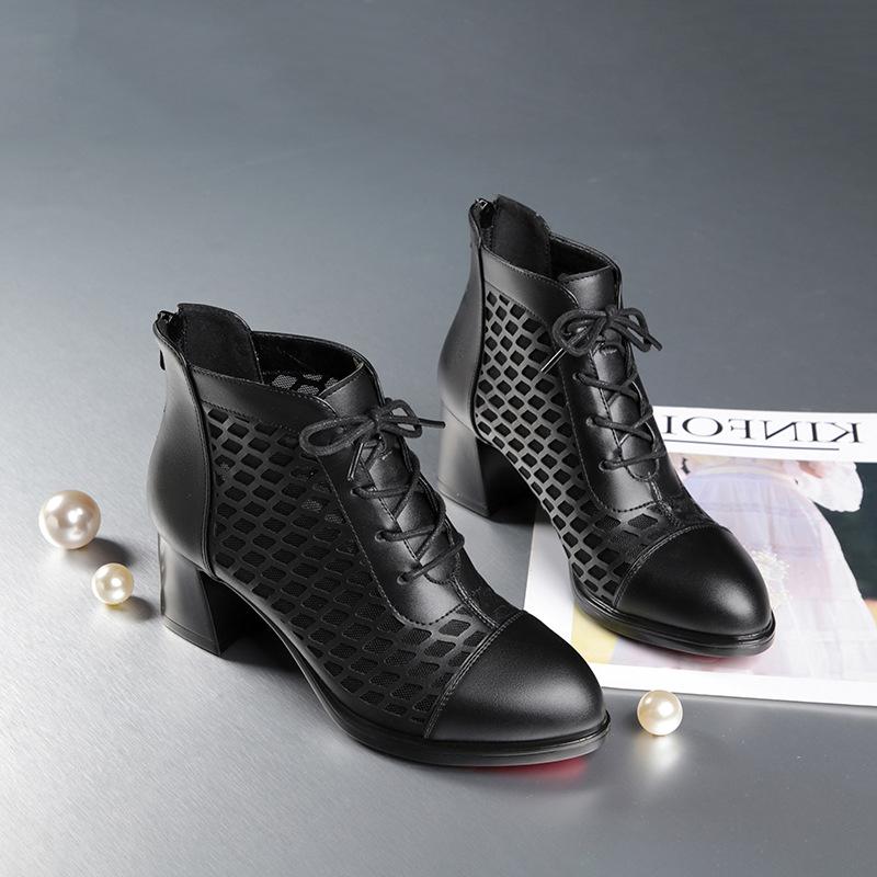 Модные короткие ботильоны с сетчатым узором на щиколотке и застежкой-молнией, на шнуровке, с металлическим декором, с квадратным носком, женские, дизайнерские, элегантные, с квадратным каблуком, для отдыха на открытом воздухе