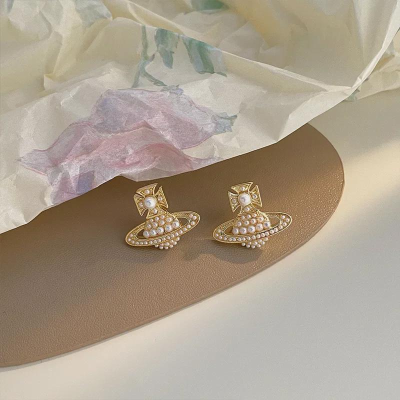 Серьги с жемчугом «Крест Сатурна» из золота с гальваническим покрытием — изысканный дизайн класса люкс, вдохновленный вдовствующей императрицей Цыси