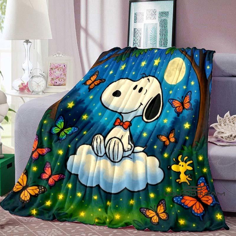 Snoopy Cartoon Flannel Blanket — Ultra-Soft, Warm, and Plush Throw — Perfect for Home, Bedroom, Bed, Sofa, and Travel