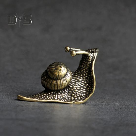 High Simulation Brass Statue Tightly Detailed Unique Walk Slowly Have A Safe Journey Snail Sculpture