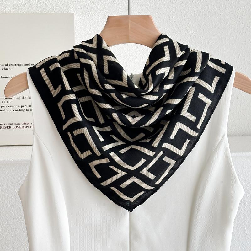 Chessboard plaid 71CM cotton and linen silk scarf small square scarf women's spring and autumn summer thin scarf scarf linen headscarf belt
