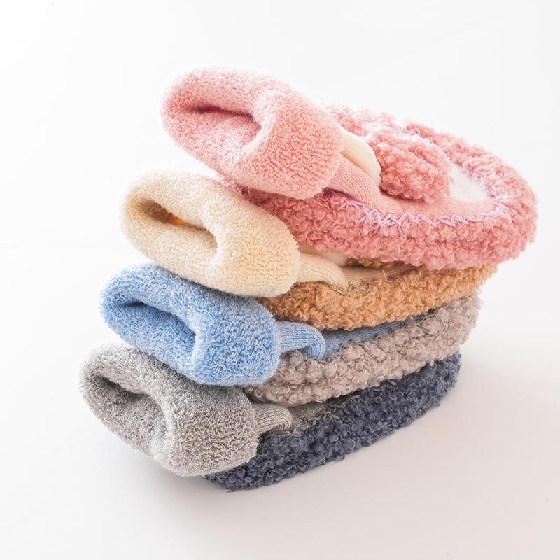 Зимние детские милые пушистые туфли-куклы в виде кролика для малышей, нескользящие толстые носки-петли, теплая уютная махровая обувь для первых шагов