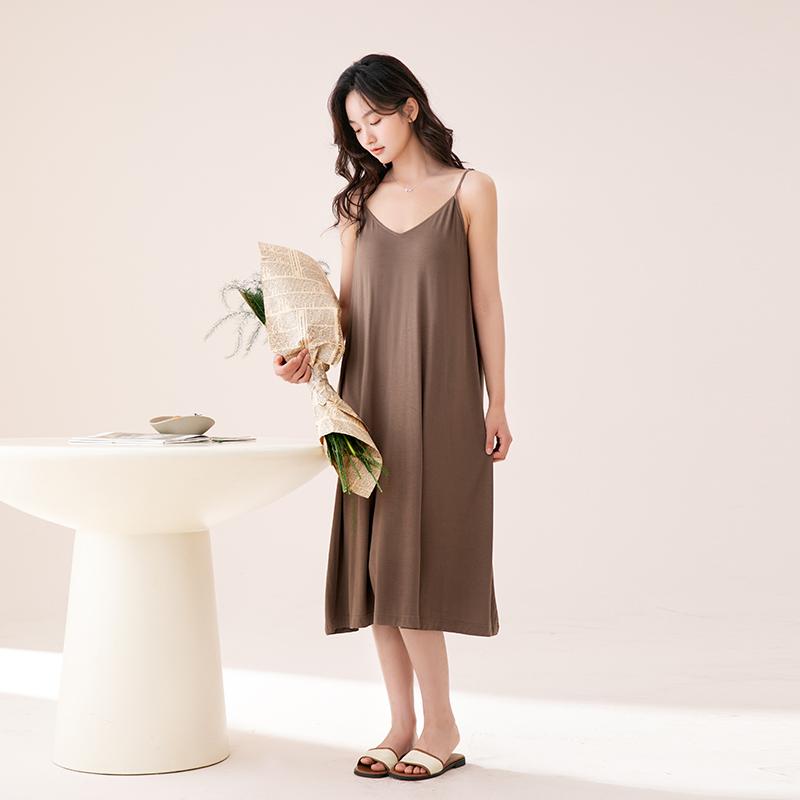Fenteng [With Chest Mat] Soft Light Silk Solid Color Strap Dress Sleep Skirt Versatile jumpsuit 26 Spring/Summer New Collection