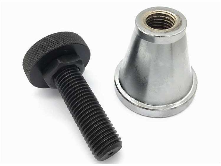 Регулируемая подкладка для винтового домкрата с четырьмя плоскими головками типа ABCD