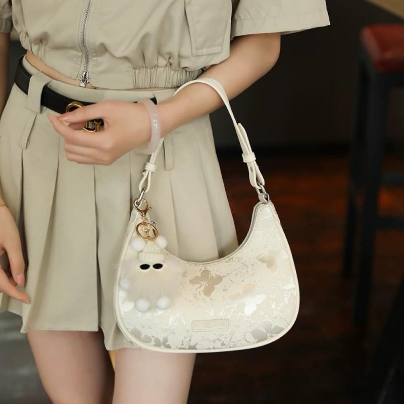 IELGY Niche Commuter Underarm Crescent Bag Shoulder Crossbody