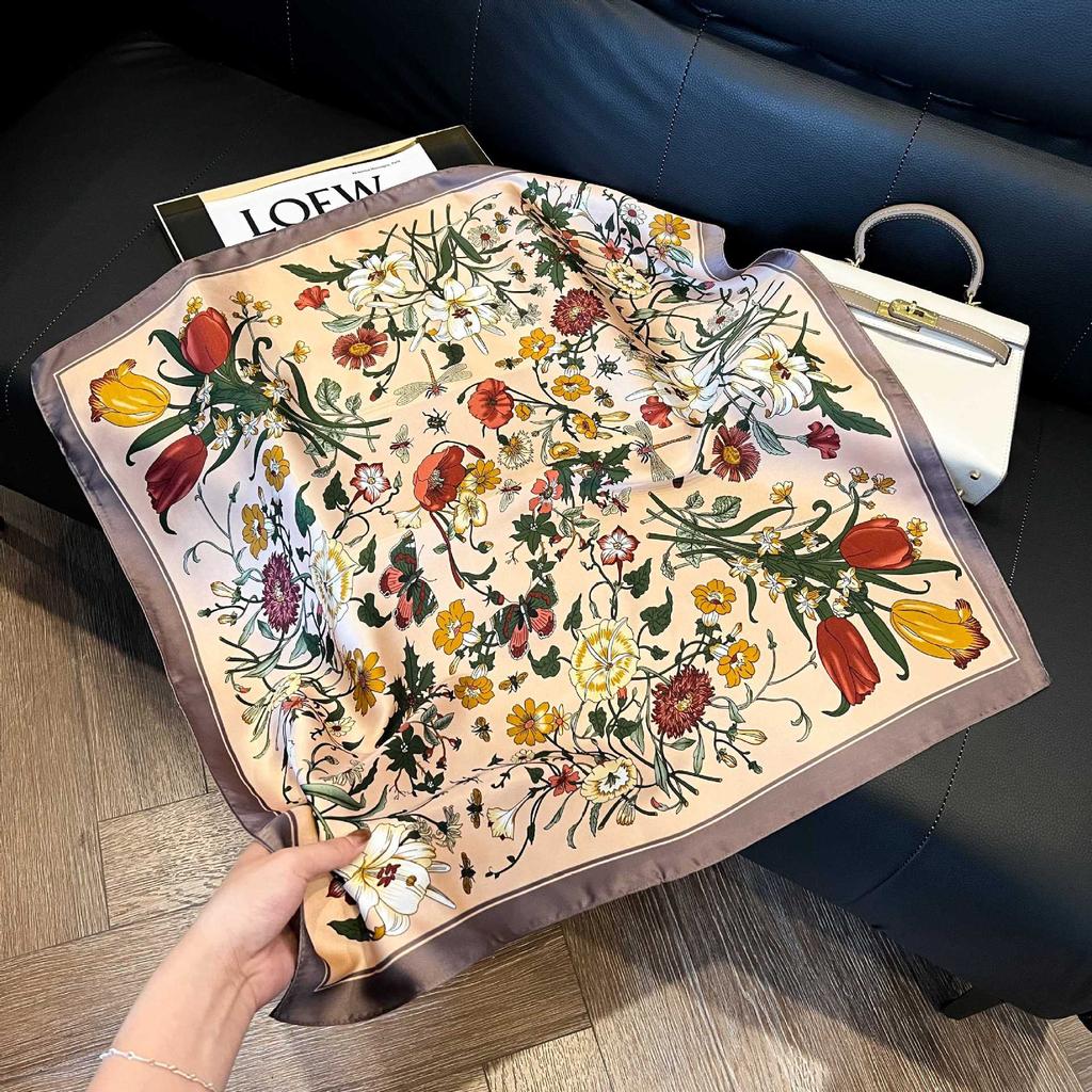 Silk scarf oil painting style fashion 71 simulation silk square scarf ins style temperament is good to match decorative silk scarf professional scarf