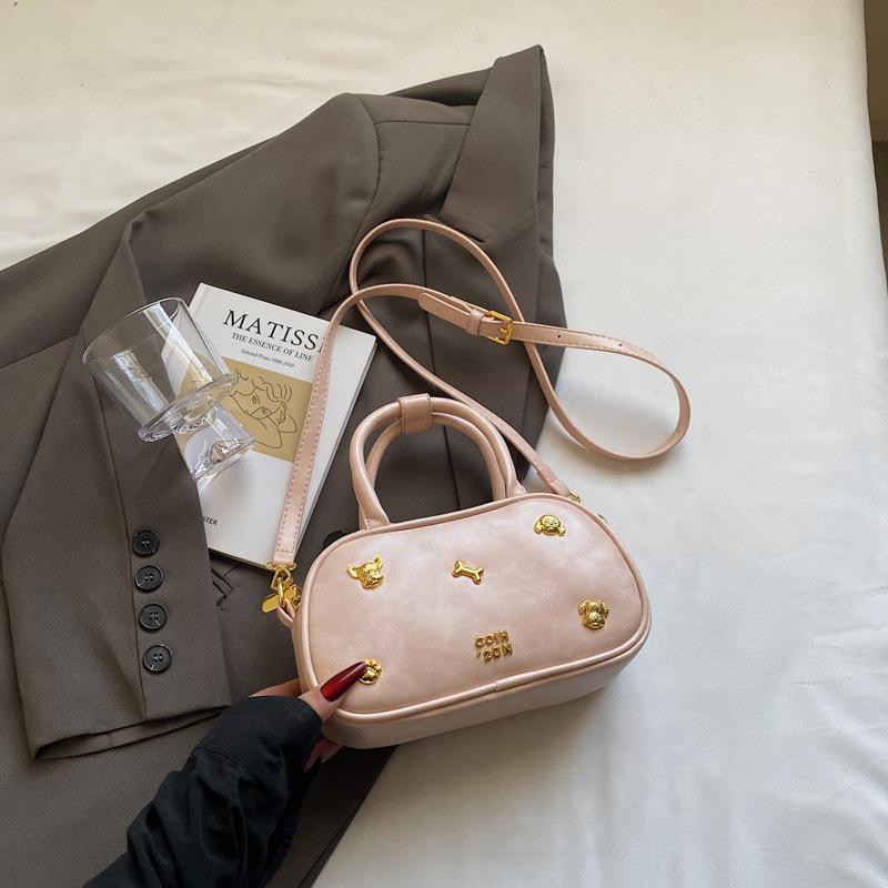 Женская сумка премиум-текстуры 2025 новая сумка-мессенджер маленькая квадратная сумка популярная модная повседневная универсальная сумка на плечо