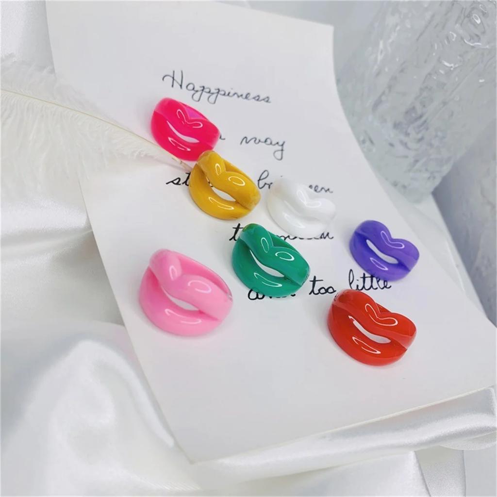 1Pc Fashion Fun Punk Exaggeration Colorful Lip Shape Hollow Resin Finger Rings Funny Mouth Acrylic Ring Hiphop Party Jewelry