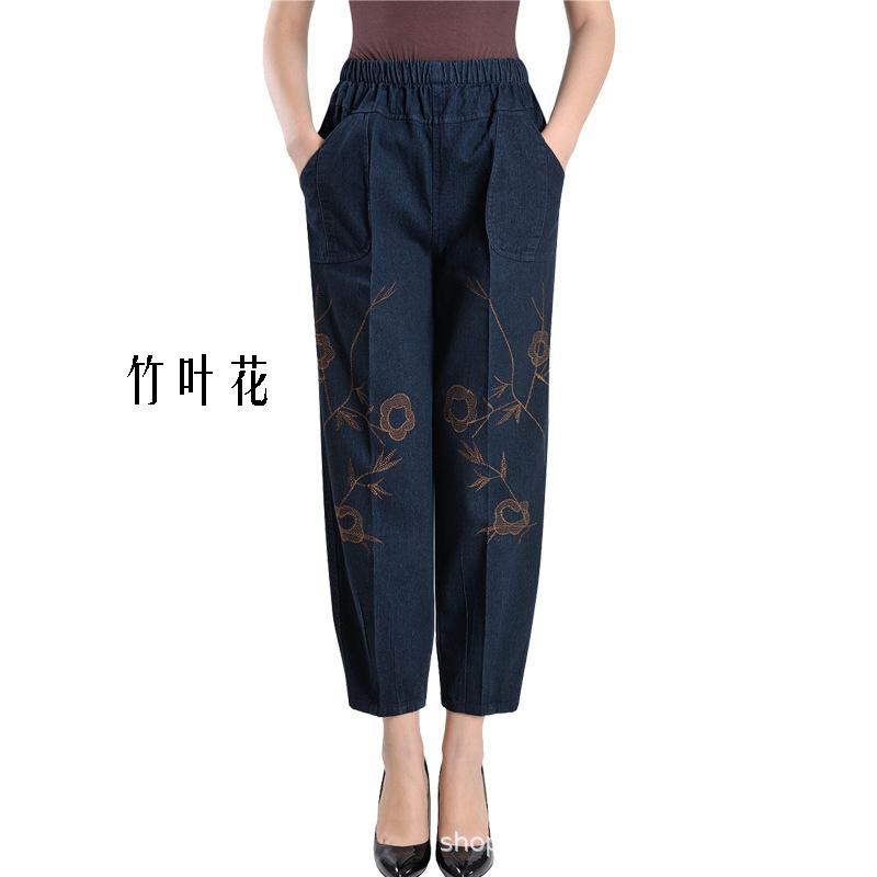 Брюки для людей среднего и пожилого возраста, большие размеры, вышитые джинсы, женские, с высокой талией, эластичные, свободные, джинсы-фонарики для женщин