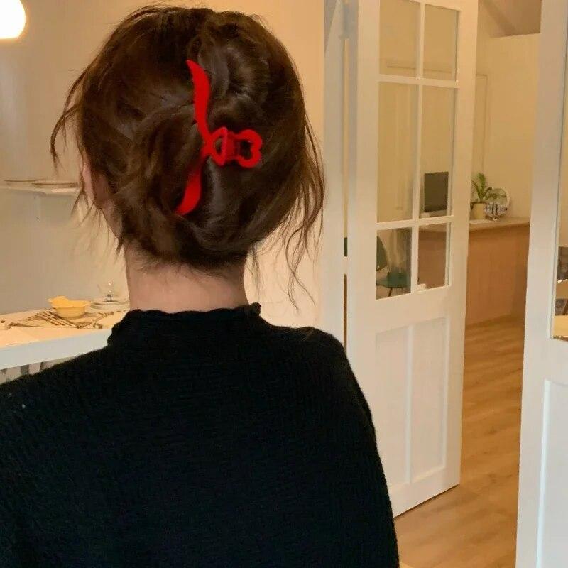Красный новогодний зимний бархатный большой зажим для волос в стиле ретро с диким затылком, головной убор с изображением акулы
