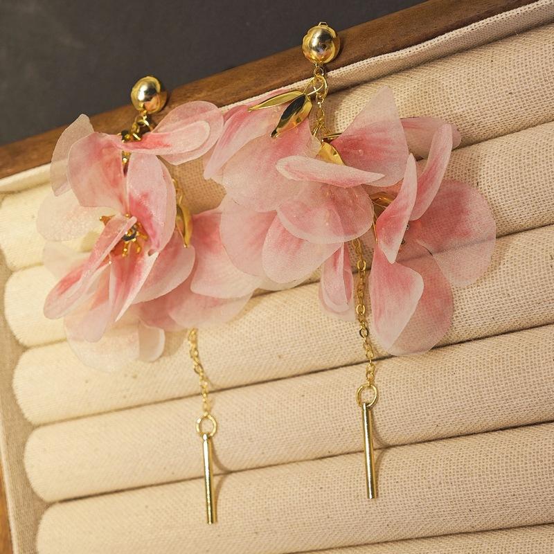 Серьги Flower Mesh, серьги Niche Temperament Design, маленькие свежие пасторальные серьги