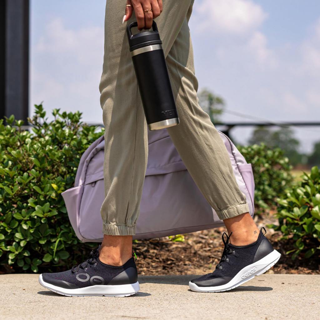 Спортивные сандалии OOmg Sport Lace см [Woofos] женские женские белые/черные 24.0