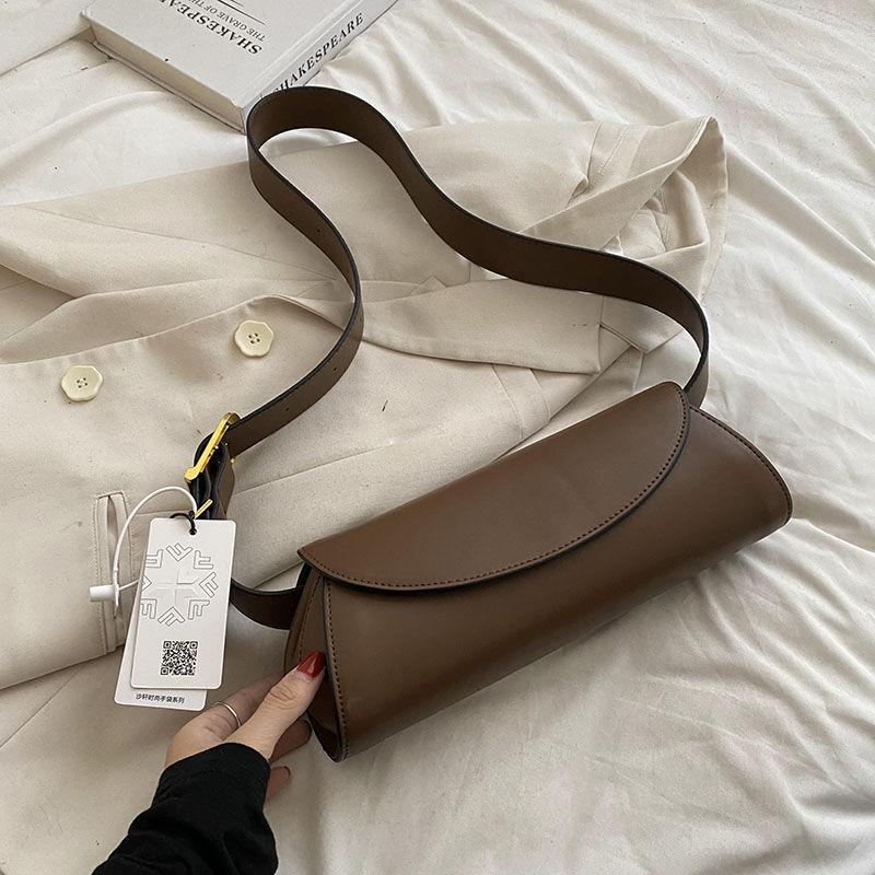 Premium French Niche Underarm Bag Women's Autumn and Winter New Fashion Retro Cylinder Bag Shoulder Baguette Bag