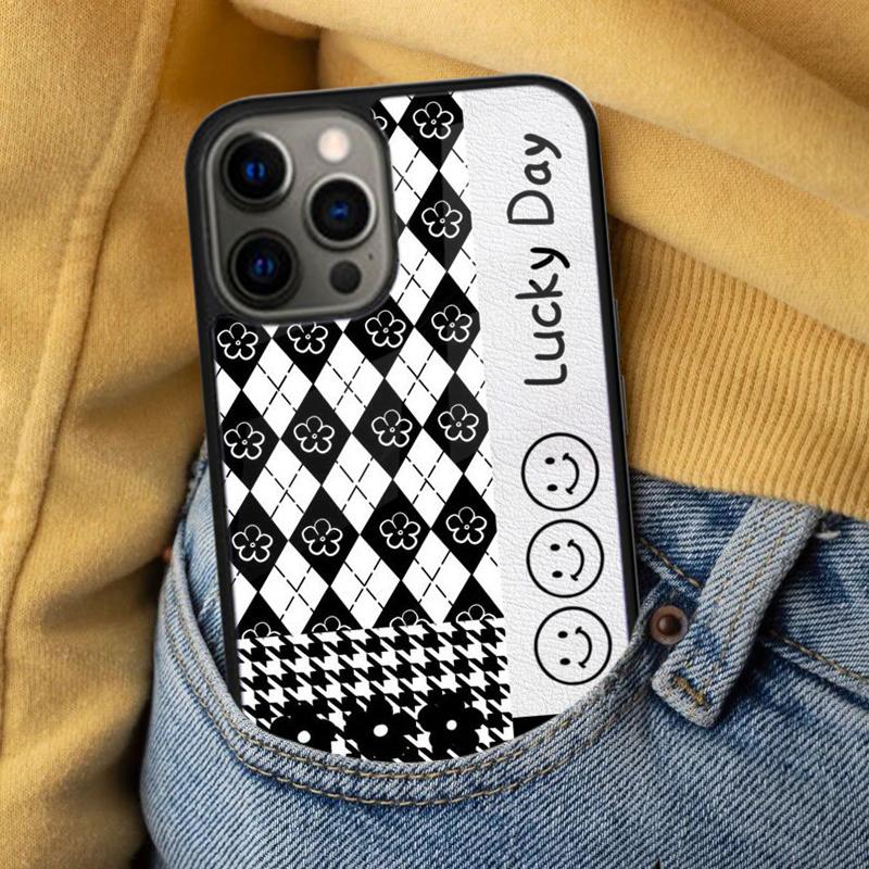 Luxury Chessboard Grid Love Heart Soft Phone Case for iPhone 17 Air 16e Pro max 15 Pro 13 14 Plus 11 12 MagSafe Magnetic Coque