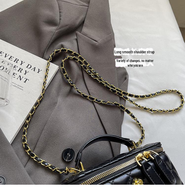 Сумка через плечо Inspired Textured Bag - High-End Fashion 2024 Crossbody с цепочкой с бриллиантами